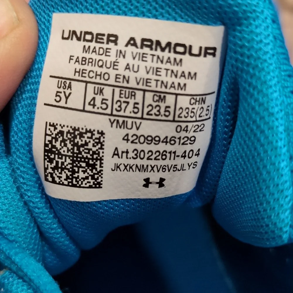 🧡💙 Under Armour Blue and Neon Orange Sneakers size 5Y 🧡💙 LIKE NEW!!!
